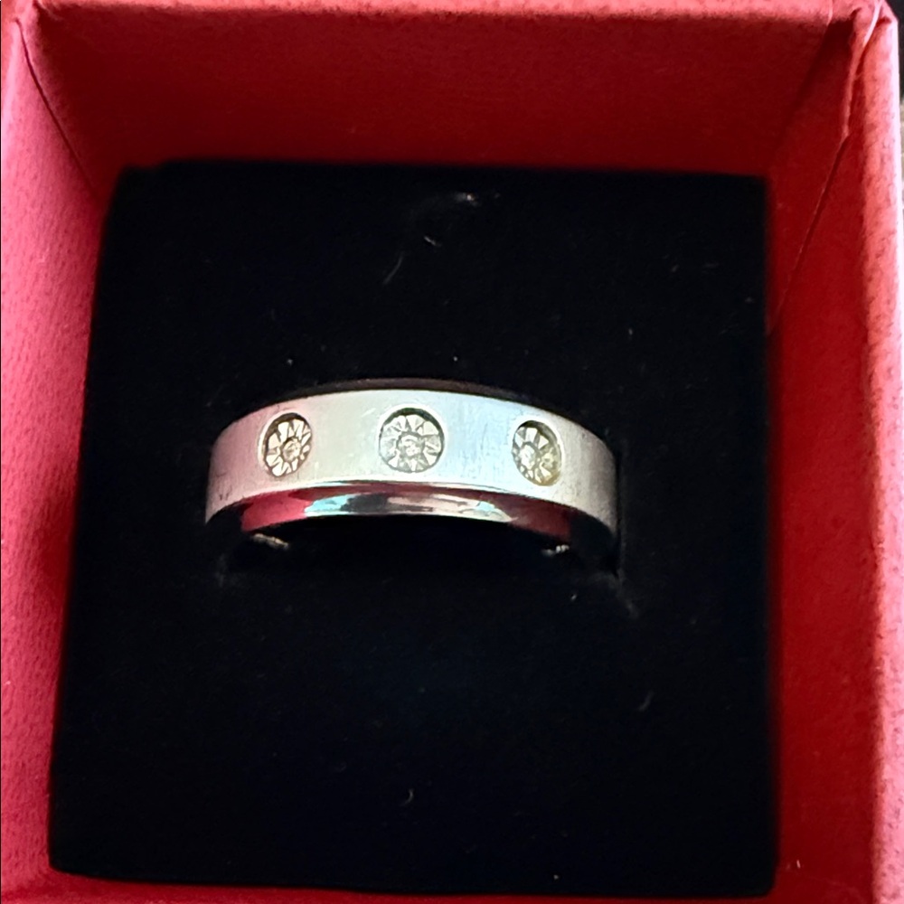 Tungsten men's wedding band
